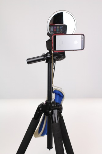 iPhone5sのモニターを反対側から見る方法