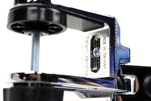 幅が大きい天板にも対応