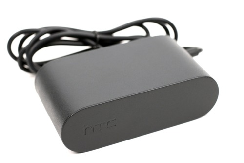 電源アダプター