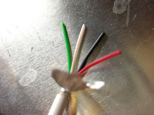 USBケーブルのライン