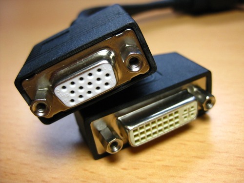 分岐コネクタ側