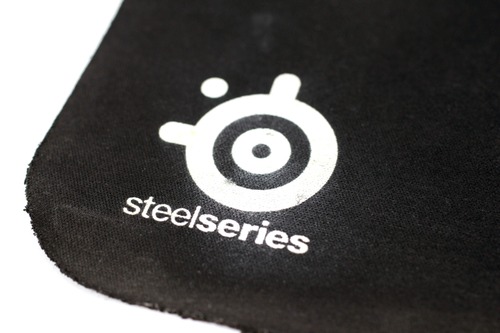 ロゴは加水分解してベトベト