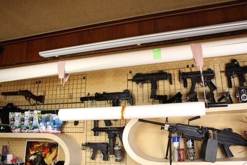 棒にさして吊すだけ