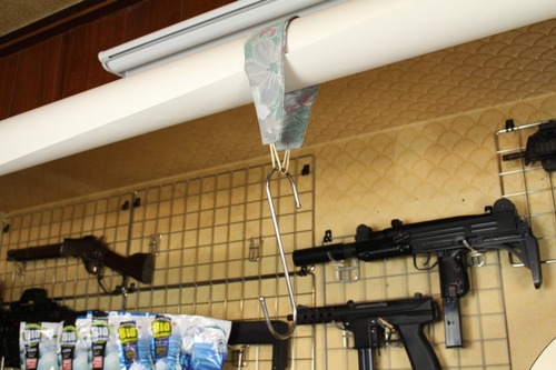 帯を巻いてS字フックを下げる