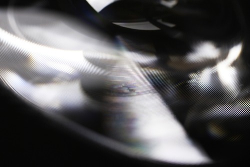 フレネルレンズを採用