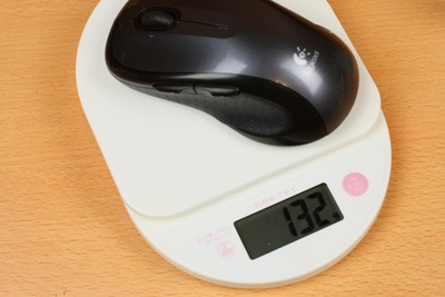 単3電池使用時は総重量132g