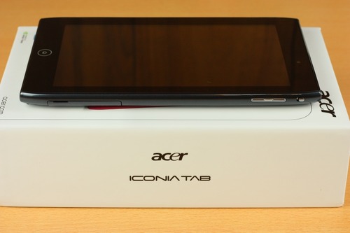 Acer ICONIA TAB A100 右横