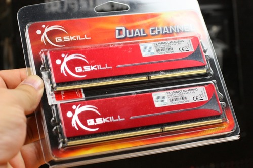 Skill F3-10666CL9D-4GBNQ