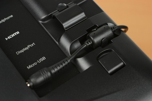 ケーブルホルダー