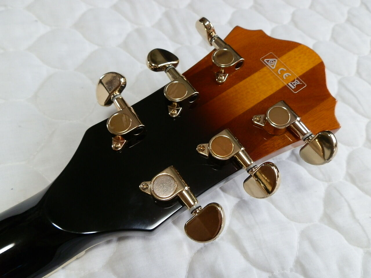 Ibanez AS-153 セミアコのペグ交換!! | レイクサイド工房 Ibanez AS-153 セミアコのペグ交換!! | レイクサイド工房