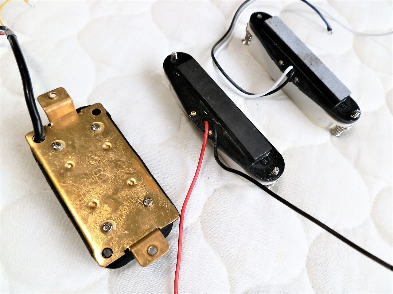 Laid Back RST300W】にFender製ピックアップ搭載！！ : 湖畔工房のブログ