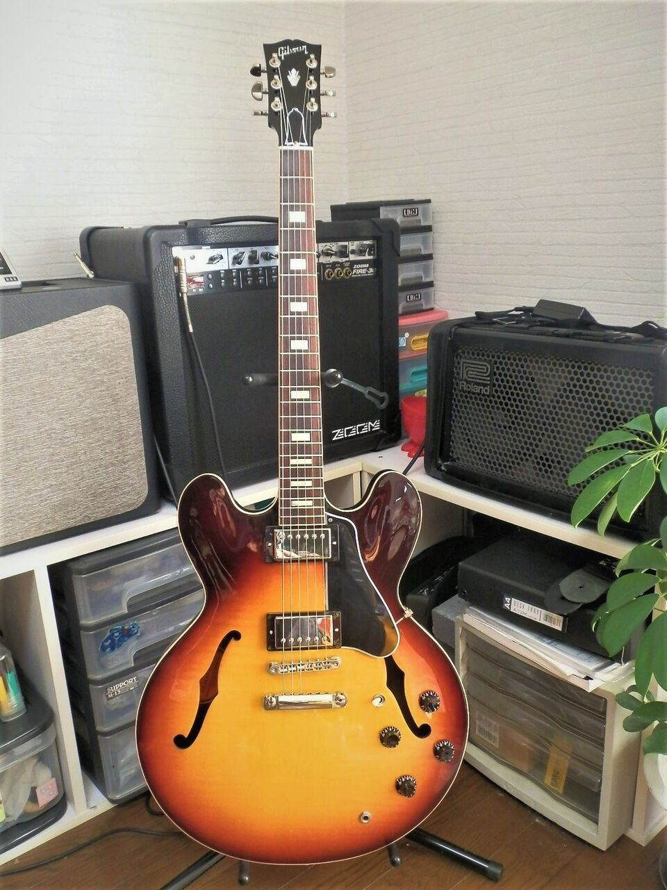 ES-335 by Gibson vs Epiphone !! : Lakeside_Craft：湖畔工房