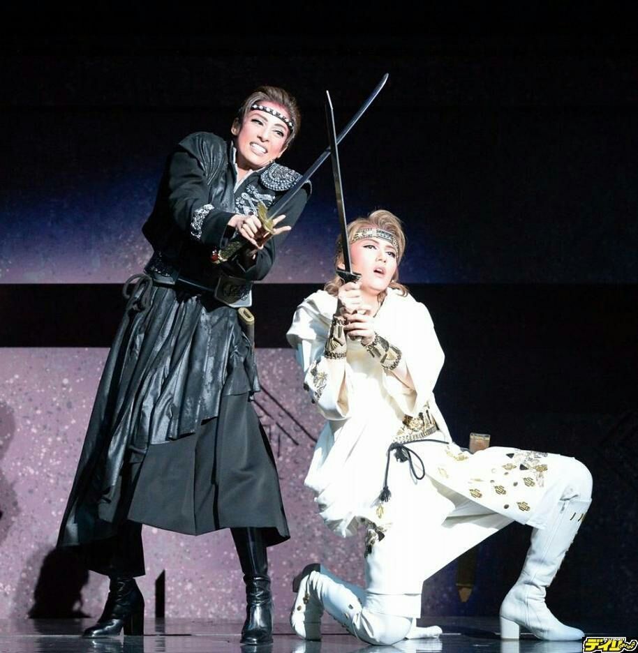 芹香斗亜観察日記 金色の砂漠 観劇感想 嬉々こもごも 芹香斗亜観察日記 金色の砂漠 観劇感想 嬉々こもごも