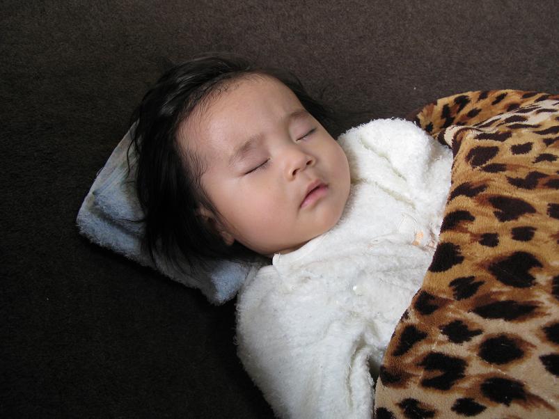 赤ちゃんの寝顔って まさに 天使 よ 人生晴れたり曇ったり