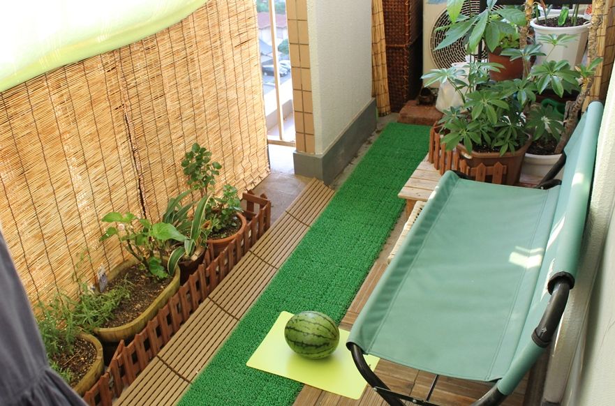 狭いベランダで スイカ割り 人生晴れたり曇ったり