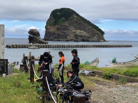 06031F0F-A513-42AC-9ECE-B01AE5D5AA3D