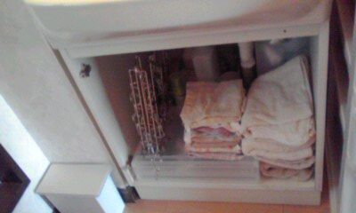 洗面台下の扉を取っ払っちゃいました ホンマに住めば都 なんやろか