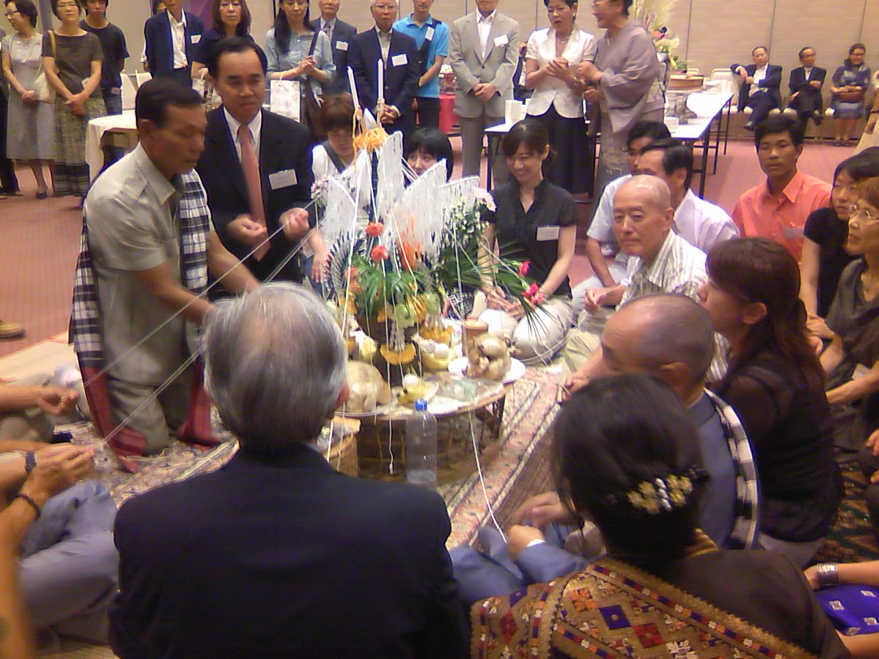 熊本ラオス友好協会１０周年 ラ サンテ