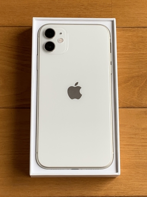 iPhone 11 64GB ホワイト 背面