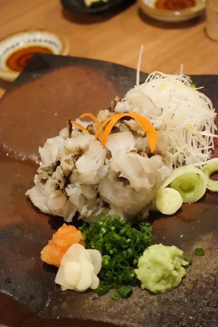 春吉 藁焼みかんで穴子の藁焼き 〆のカレーまで らうちた