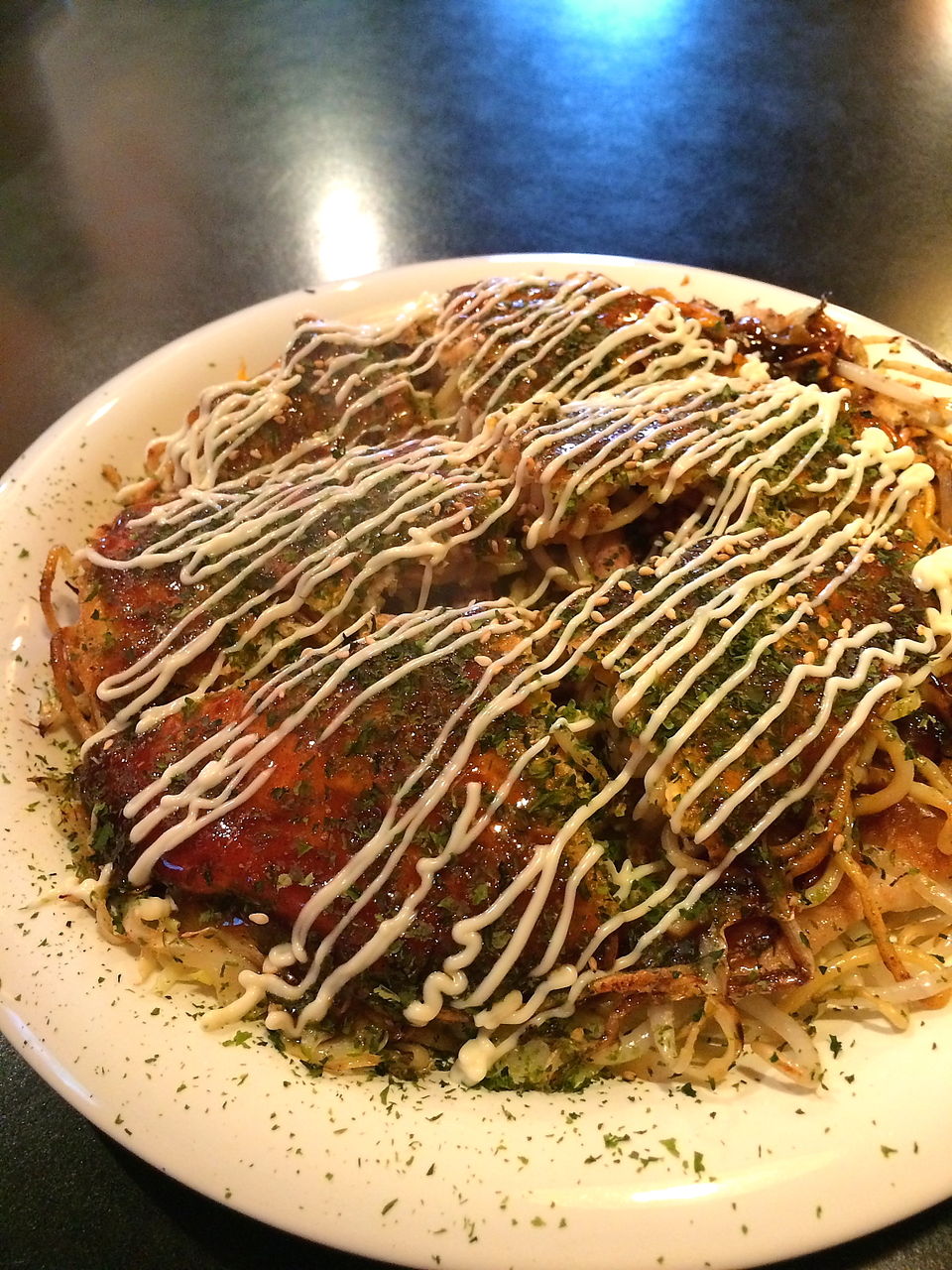 イカゲソがたっぷり入った肉玉ゲソは和白の広島西条 らうちた