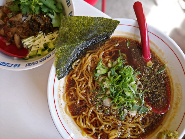 ロータス 醤油ヌードル2
