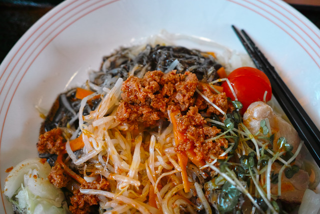 黒酢黒胡麻冷麺　リンガーハット