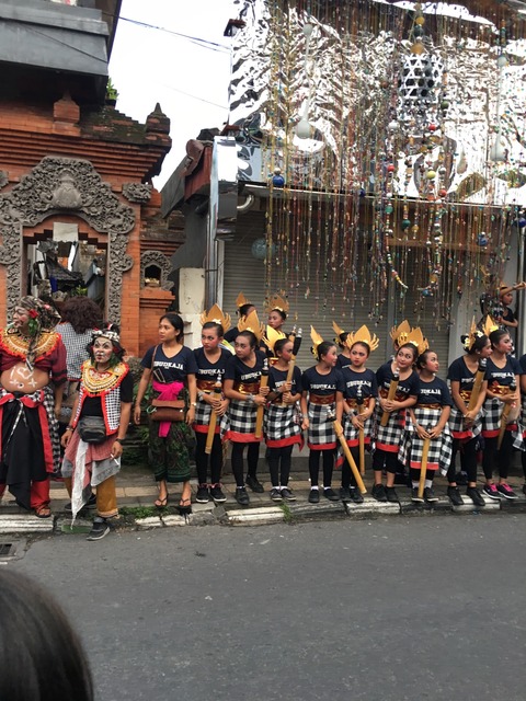 93678453-C829-4BB2-AAAC-A4F5CAF0CE72