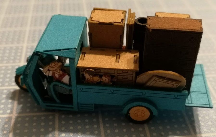 トラック荷台 トトロ 引越し トラック ブログ - となりのトトロ の冒頭