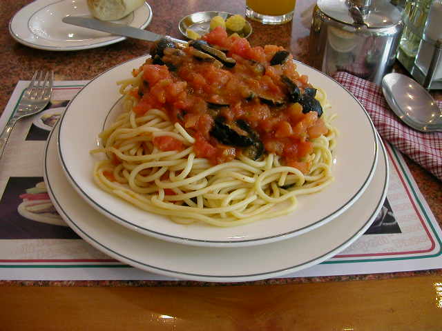 今日の昼御飯 スパゲッティ ア ラ ディアブラ ちりぢり草