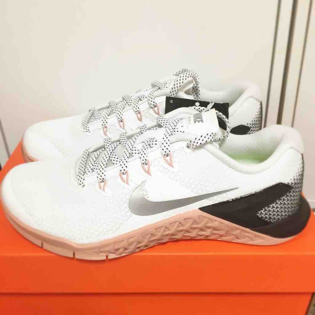 徒然日記 Nikeのメトコン４をやっとゲット Tokyo Cafe Walk