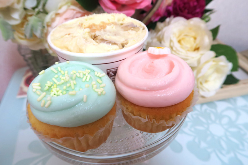 おうちカフェ 世界的な人気 マグノリアベーカリーのポップなカップケーキと濃厚バナナプディング Tokyo Cafe Walk