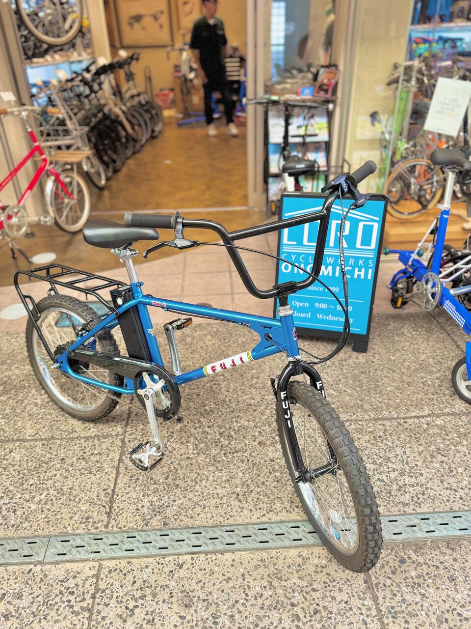 レトロデザイン×最新アシスト！話題の FUJI MX-E : LORO CYCLEWORKS
