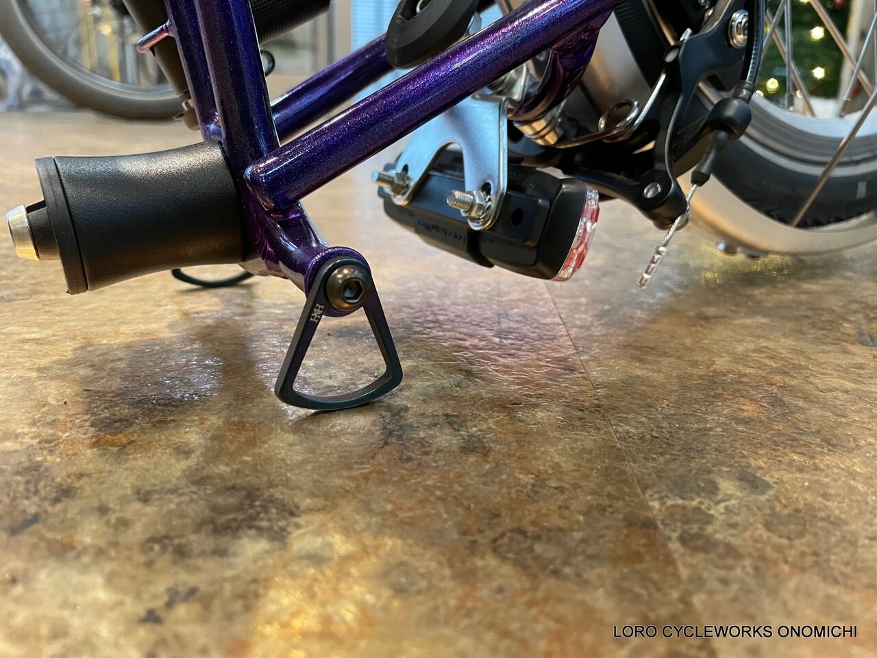 H&HブロンプトンカスタムパーツEasy Stand入荷しました‼ : LORO