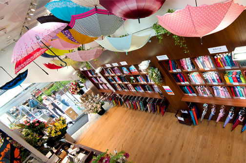 自由が丘 クールマジックシューズ セブンイレブンの快適レインコート 太田梨花オフィシャルブログ Rika姫のハッピーメッセージ Powered By Ameba