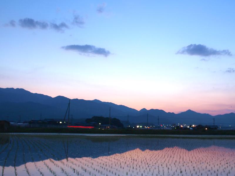 西条市 田園と山の夕暮れ風景 Ld Saijyo Wtのblog 西条市 田園と山の夕暮れ風景 Ld Saijyo Wtのblog