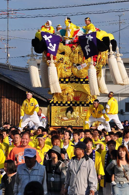 新居浜太鼓祭り 工場前に入場する太鼓台 Ld Saijyo Wtのblog