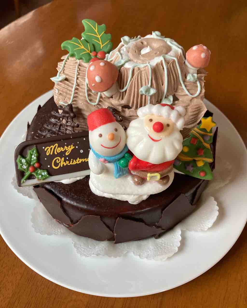 ブッシュドノエル🎄です✨ : ル・ポティロン 公式 BLOG