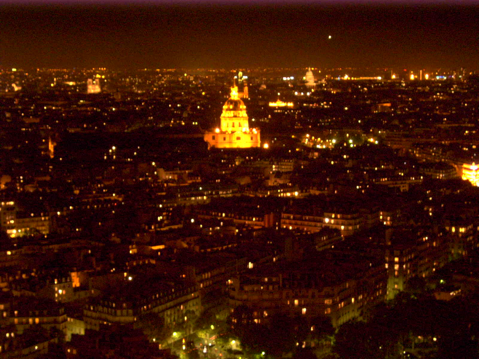 エッフェル塔からの夜景 パリでのエピセな日々