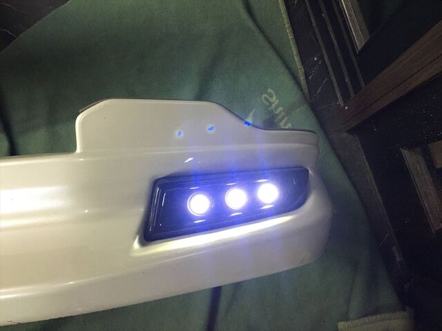 ハイエース モデリスタ デイライト 引き取り希望 ハイエース、標準