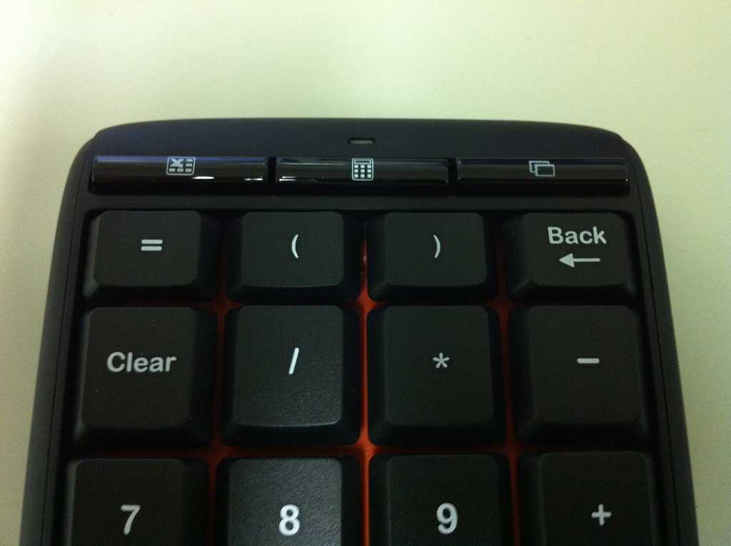 [美品] Logicool Wireless Number Pad N305 美品] Logicool Wireless Number Pad N305 Amazon.com: Logitech NEW