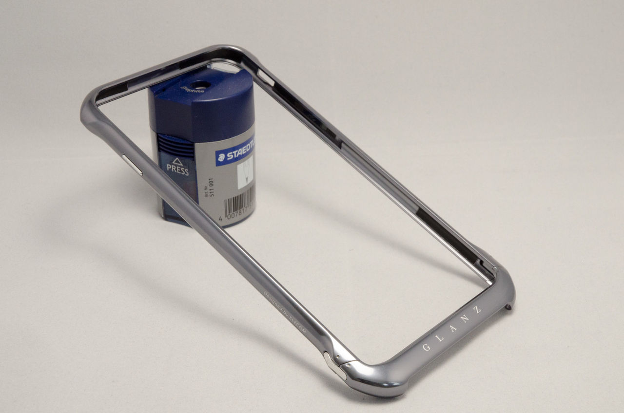 しましまとでんせつ 金属 エレコムのiphone6s Plus用アルミバンパーglanz ケース しましまとでんせつ 金属 エレコムのiphone6s Plus用アルミバンパーglanz ケース