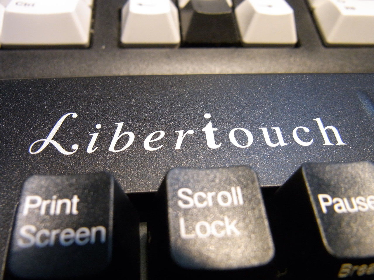 キーボード】富士通リベルタッチと東プレRealforceによる国内