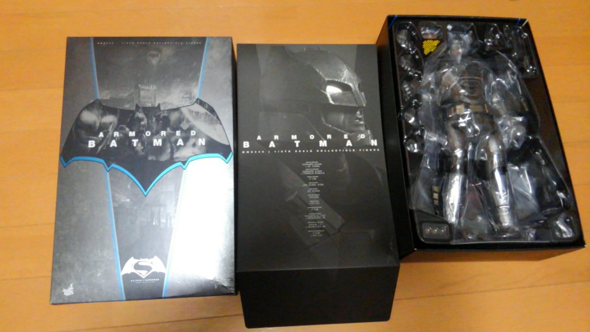 ホットトイズ スーパーマン(BVS)アーマードバットマン ホットトイズ スーパーマン(BVS)アーマードバットマン