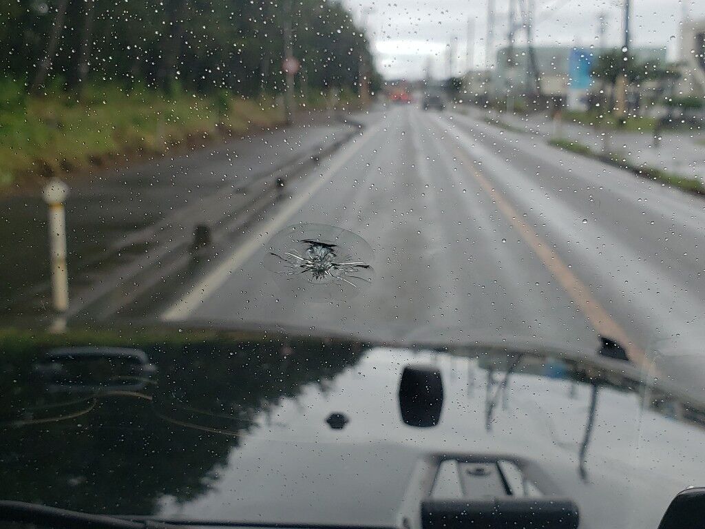 画像 車のフロントガラスが飛び石で割れたwwwwww 事件 事故 Net 画像 車のフロントガラスが飛び石で割れたwwwwww 事件 事故 Net