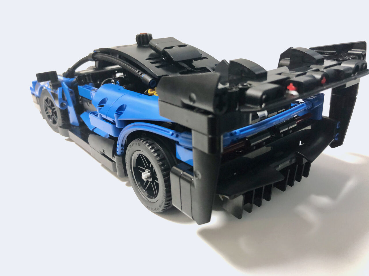 スーパーカーを体感!「42123」レビュー : レゴでつくってみました。