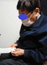巻く