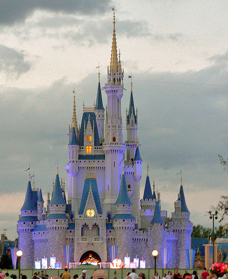 490px-Magic_Kingdom_castle