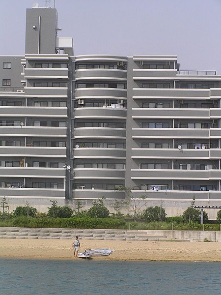 450px-Apartment_umibe_P5262031