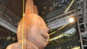 story_giantchoc_bunny_dc